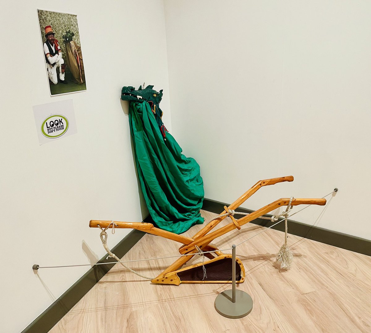 Popped back into the <a href="/GreenOakMorris/">Green Oak Morris Men</a> exhibition and a dragon has appeared <a href="/DanumGLAM/">Danum Gallery, Library and Museum</a>