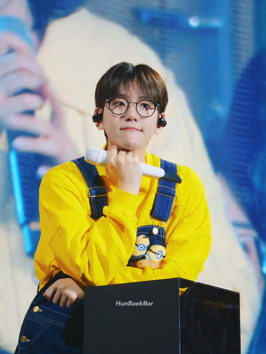240127 Snack Party🍬
오랜만이에요 🥹
백현 오빠 너무보고 싶어요 ㅠㅠ
🫶🏻
#백현 #BAEKHYUN #과자파티 #SNACK_PARTY