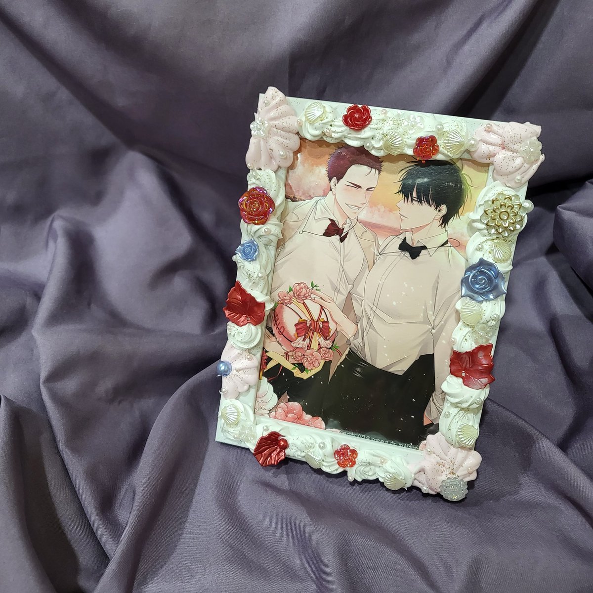 purplericeDIY's tweet photo. 新品！一直沒做相框，沒想到效果這麼好🥺🥺🥺 https://t.co/Mdnsm6Aw9t