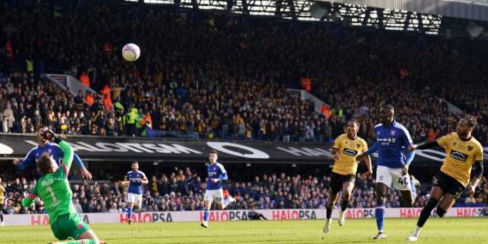 Lamar Reynolds’ game by numbers vs. Ipswich: 21 touches 2 duels won 1 key pass 1 big chance created 1 goal 1 assist Huge contribution to a historic day. 💫