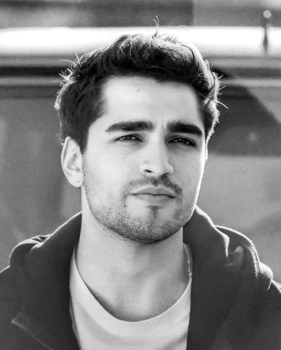 Doğum günün kutlu olsun güzel kardeşim Allah yolunu açık etsin

NiceSenelere MertRamazanDemir