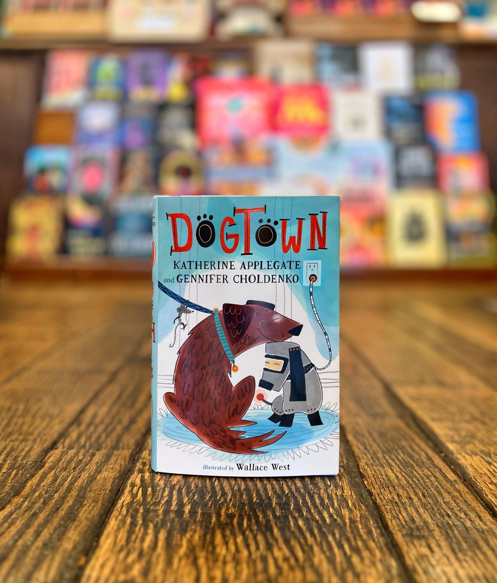 Gennifer @choldenko and I can't wait to share our second DOGTOWN book with you later this year. It's such a joy to write with Gennifer. 🐭🐶 Watch out for MOUSE AND HIS DOG, coming in September from @MacKidsBooks! us.macmillan.com/books/97812503… #mglit