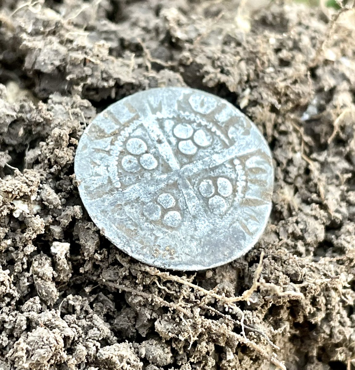 shepherdskyline's tweet photo. More presence from the past in a quick foray on pasture. I always love a Canterbury mint hammered , and buckles are a particular fave. No idea yet on the piece showing gilding…. https://t.co/zaz8179tTC