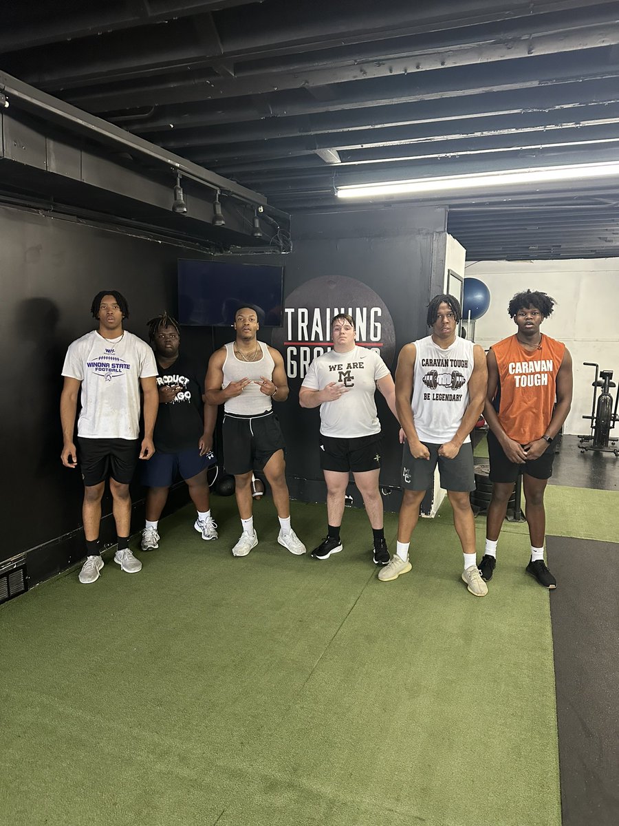 TGSFW's tweet image. Good Work Today Fellas #TrainingGrounds #DLineUniversity.