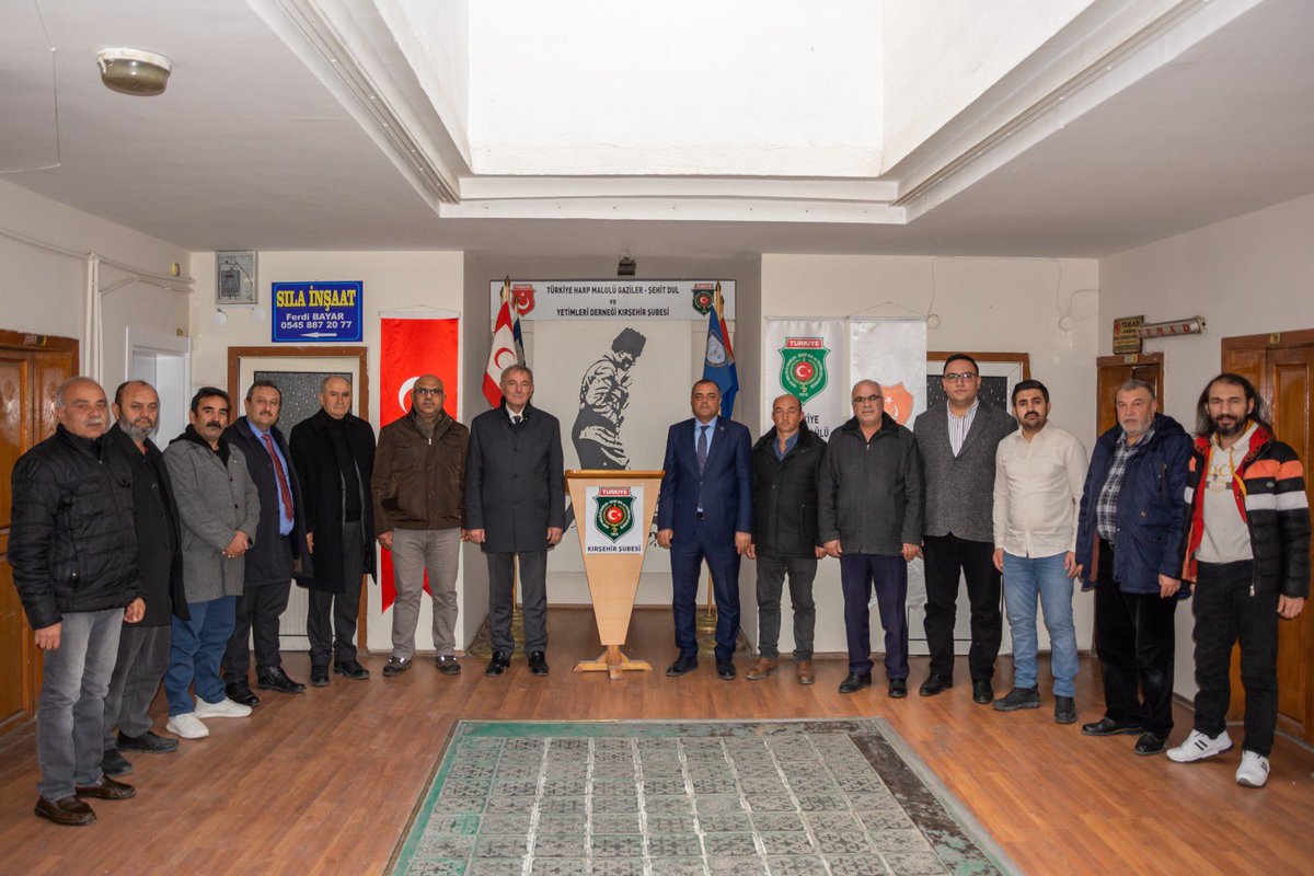 Cumhur İttifakı Belediye Başkan Adayımız Dr. Osman Arslan ile birlikte Türkiye Harp Malulü Gaziler - Şehit Dul ve Yetimleri Derneği Kırşehir Şubesi’ni ziyaret ettik.