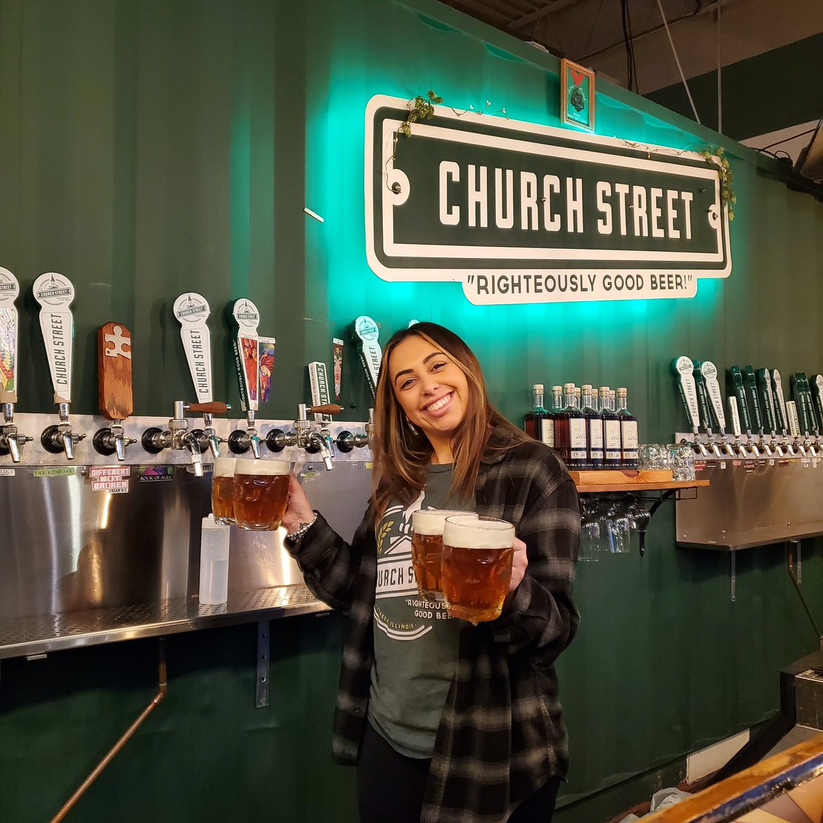 ChurchStBrew's tweet photo. If you're in the mood for a laid-back Saturday afternoon, why not head over to the taproom? Cheers to good beer, good company, and good times! #churchstreetbrew #CraftBeer #weekendvibes #ilcraftbeer #drinklocal #hiddengem #livemusic https://t.co/mGoXQkFBe1