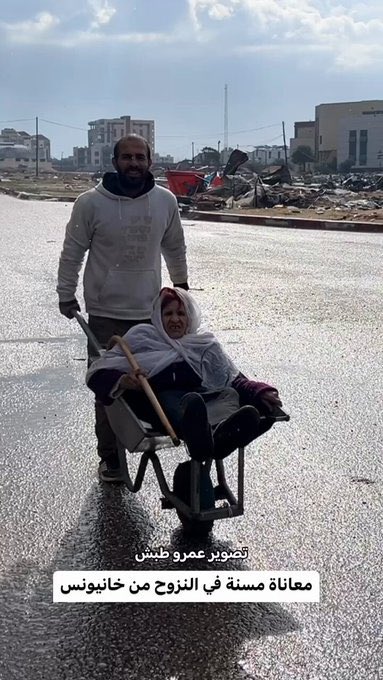 sahabatalaqsha's tweet photo. #Gaza hari ini, Sabtu 27/1/2024. Di mana harus berteduh dari hujan musim dingin, dan berlindung dari hujan bom dan rudal Zionis?

@tamerqdh 

#Gaza_Genocide https://t.co/h4Wa7EzrLT