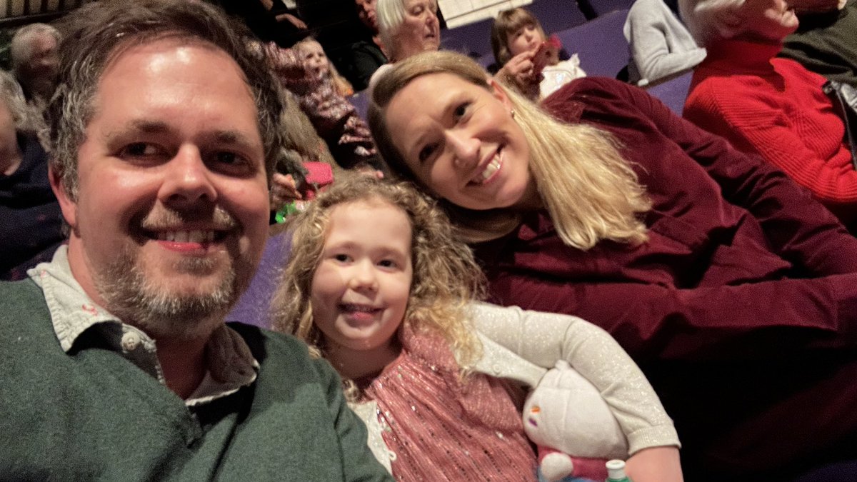 Goodbye #nutcracker you’ve been a rollercoaster! Wishing everyone in the team a wonderful final performance! You’re all amazingly talented both on and off stage!! Enjoy yourselves!! <a href="/NewVicTheatre/">New Vic Theatre</a> #madeinstaffordshire it was a pleasure to watch the final matinee this afternoon!