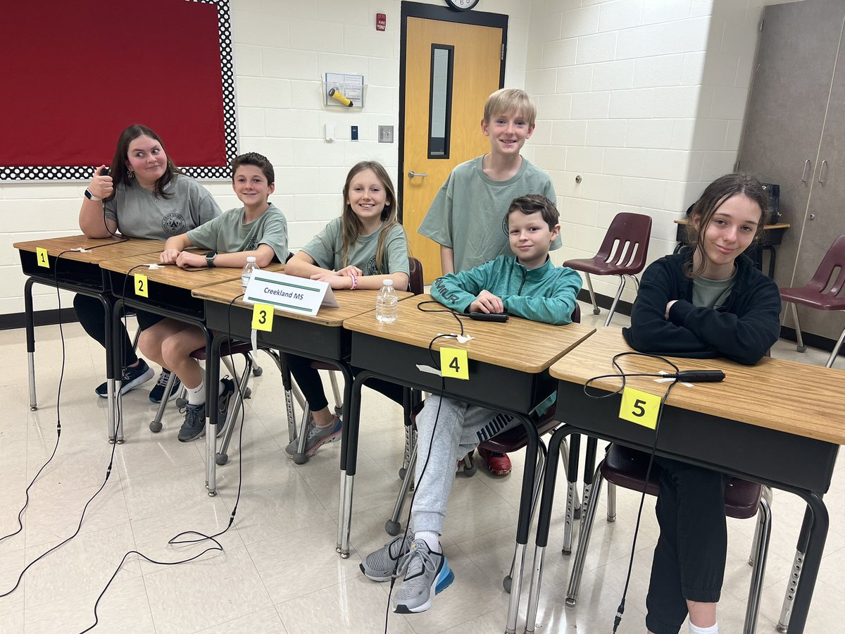 So proud of our @CreeklandMS Reading Bowl team. We took 2nd place in today’s  @CherokeeSchools Reading Bowl! 🥈
