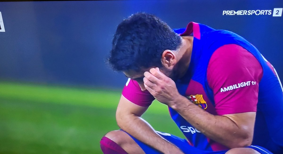 PhilKitro's tweet photo. Absolutely unreal, incredible game. Barcelona 3-5 Villarreal. Will Xavi take charge of their game on Wednesday against Osasuna? I think so, but... https://t.co/K5ihZQDjAo