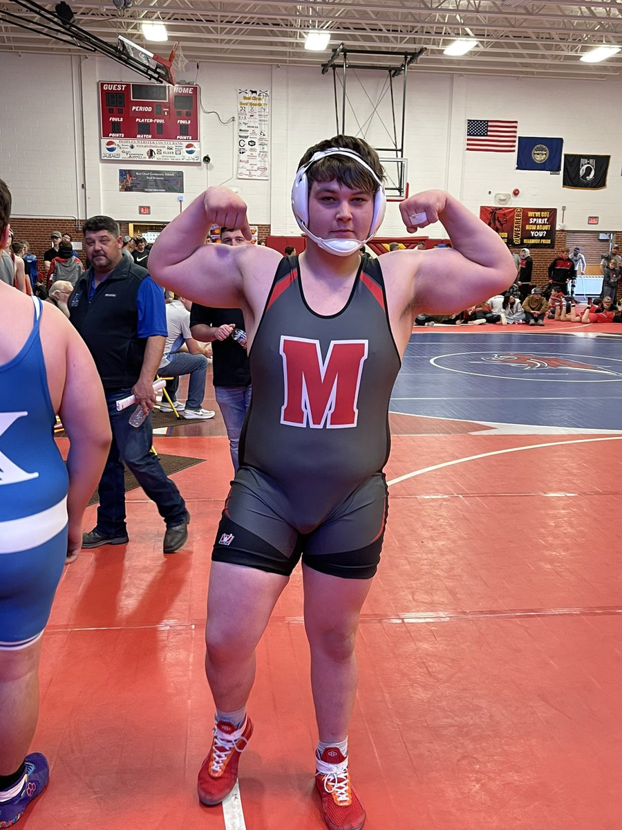 Congratulations to Kyan Sones! He is Meridian’s new record holder for season pins! The record was previously held by Brandon Bartels. #gomustangs <a href="/MeridianMustang/">Meridian Mustangs</a>