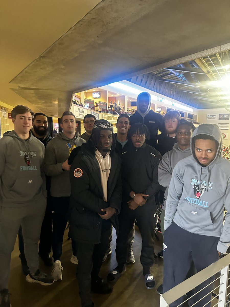 With the guys supporting @MaineMBB @BlackBearsFB #TEAMMOB