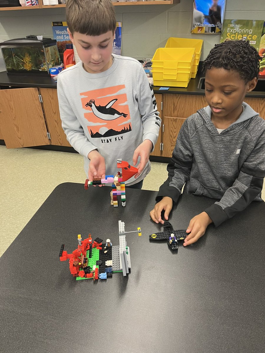 Love seeing all the creativity at Lego Club! This was a monster challenge with a volcano twist! 🤖💥<a href="/SEM_Dalers/">SEM Dalers</a>