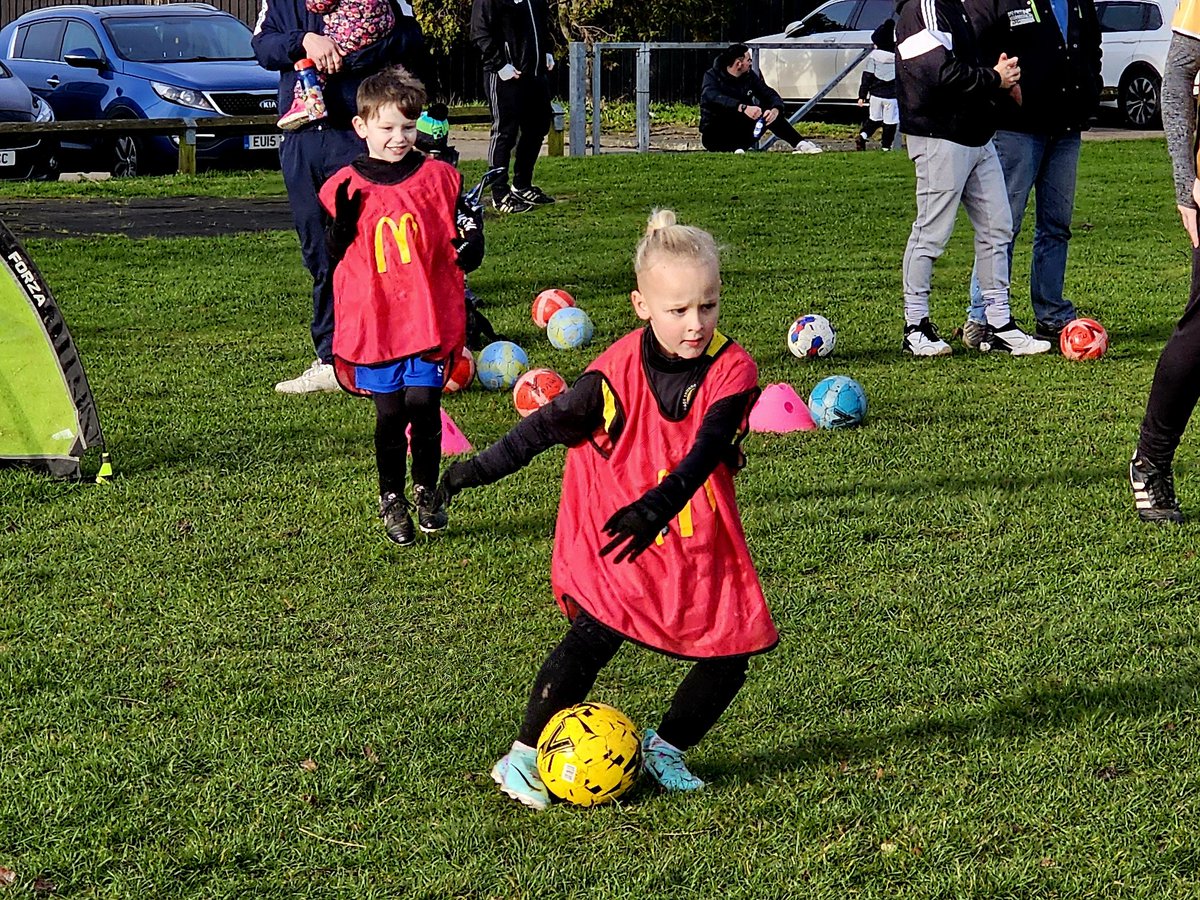 4v4 in house tournament today, mixed our year 1 and reception up and had lots of fun 😁