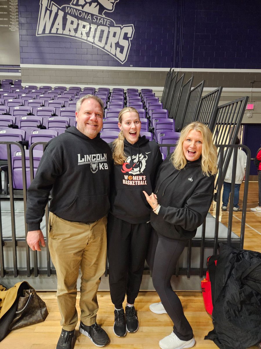 Air Minnesota Basketball (@airminnesota) on Twitter photo Had blast watching you get the W last night⦠never done supporting, always proud! <a href="/sarahkingland1/">Sarah Kingland</a> My OG from <a href="/owatonnagbb/">owatonnagbb</a> <a href="/MSUM_WBB/">MSU Moorhead Women's BBall</a> Had blast watching you get the W last night⦠never done supporting, always proud! <a href="/sarahkingland1/">Sarah Kingland</a> My OG from <a href="/owatonnagbb/">owatonnagbb</a> <a href="/MSUM_WBB/">MSU Moorhead Women's BBall</a>