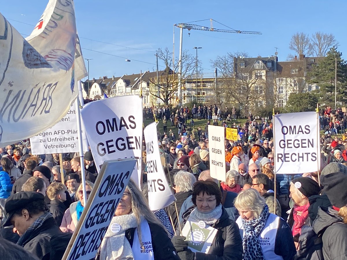 Dr. Stefan Hirschmann tweet media