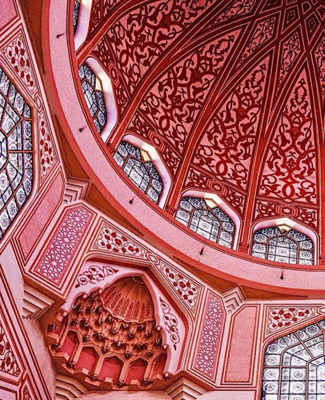 palidox's tweet photo. Putra Mosque, Putrajaya, Malaysia https://t.co/Rk979y6h65