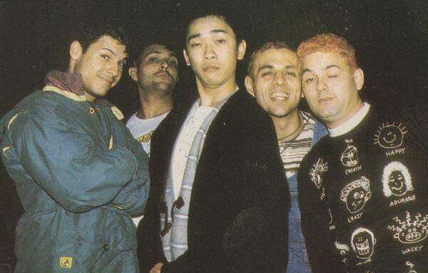 thinkermamonas's tweet image. mamonas e seus galanteios