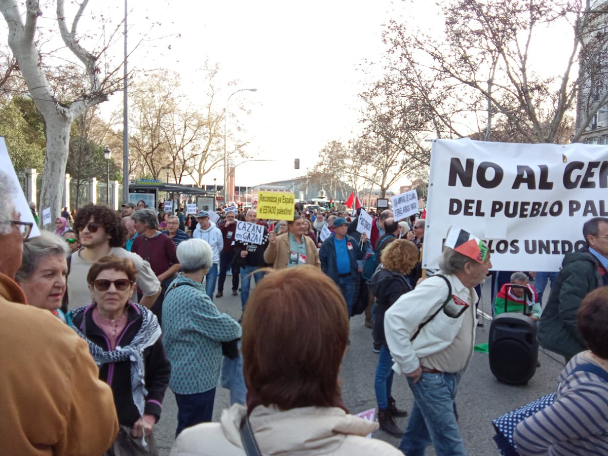 🇵🇸   Manifestación de hoy en Madrid, en apoyo al pueblo palestino, contra el genocidio en Gaza y el fin de la impunidad de Israel.

#27EneroConPalestina
#StopArmasConIsrael 
#StopGenocidioGaza