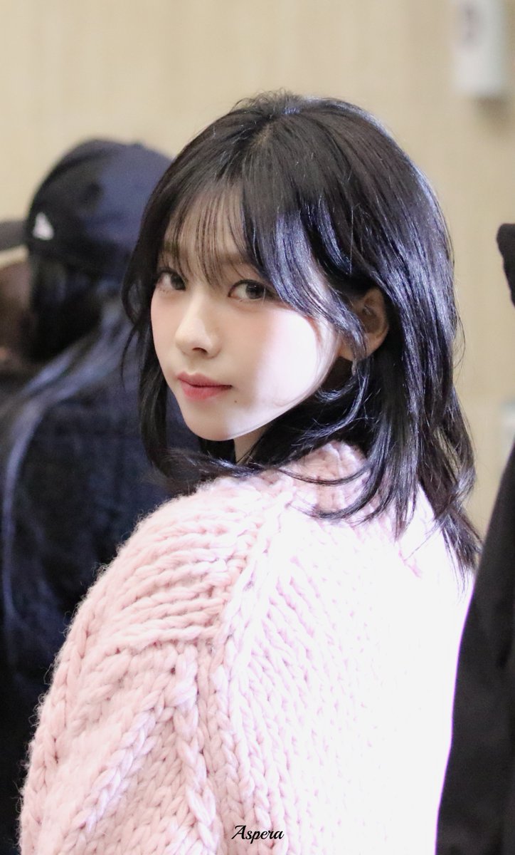 aspera0411's tweet image. 240127 인간복숭아🍑
#aespa #에스파 #Karina #카리나