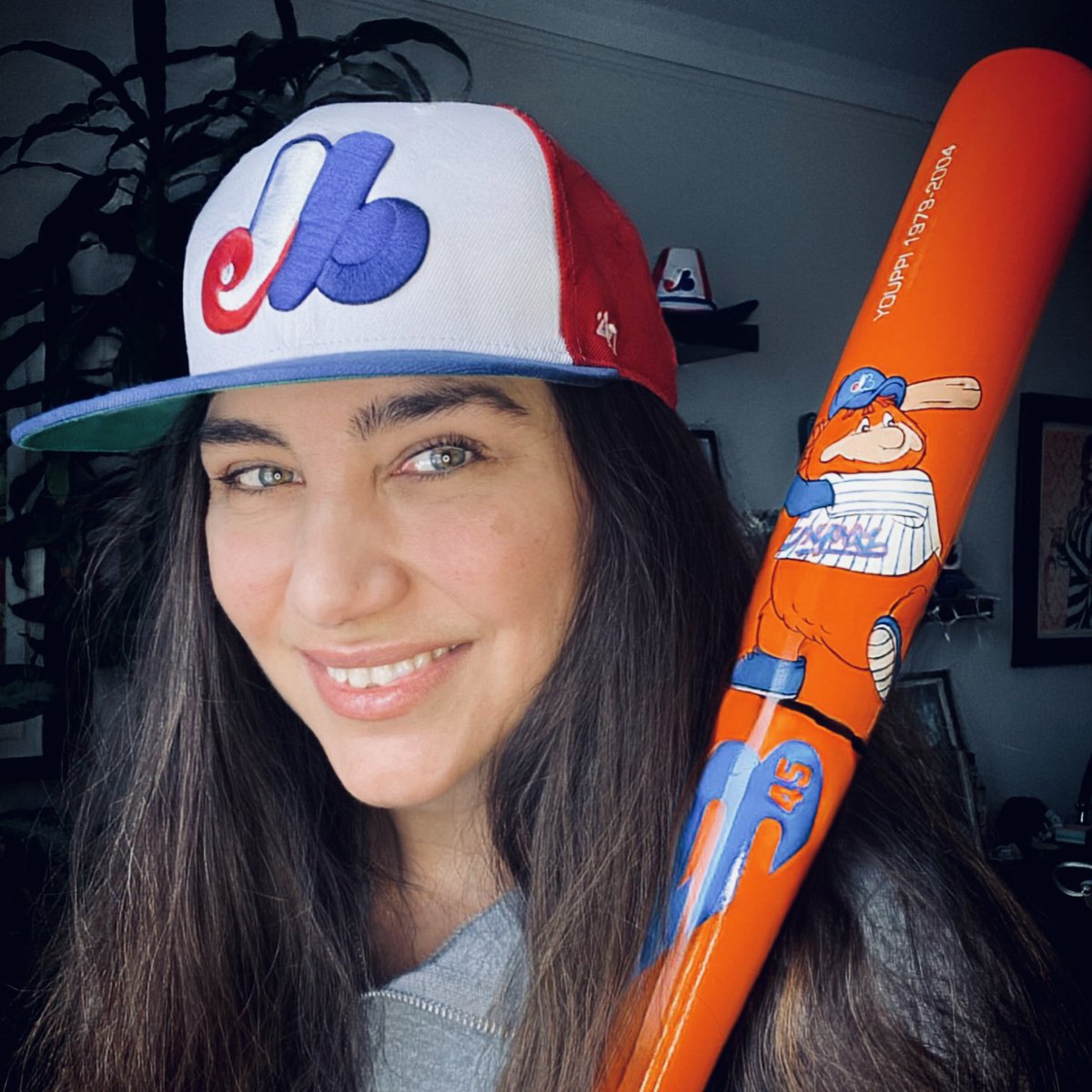 Y’all, today it’s my birthday! I wanted to show off a custom painted bat I received from my friend Perry @ExposFest! I cannot think of a more perfect gift, as you all know how much I love my Youppi! 🧡🧡🧡 #montreal #expos #baseball #birthdaygirl