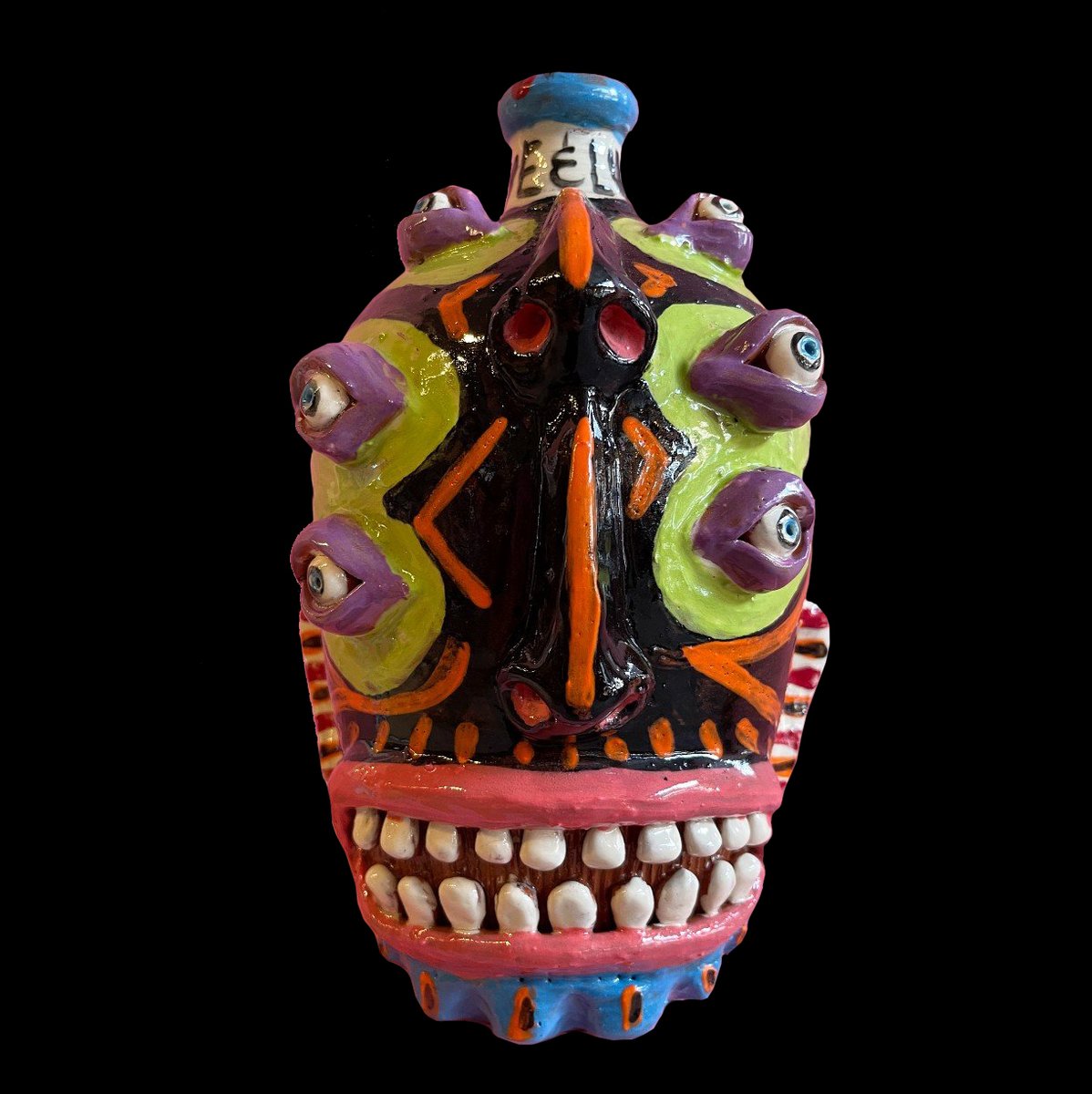 OutsiderArtFair's tweet photo. Eye-popping sculptures at Nonprofessional Experiments' booth!
See these whimsical and colorful ceramic face jugs from artist Carl Block.
#OAF2024
#outsiderartfair
#CarlBlock https://t.co/SIvVn6kLAE