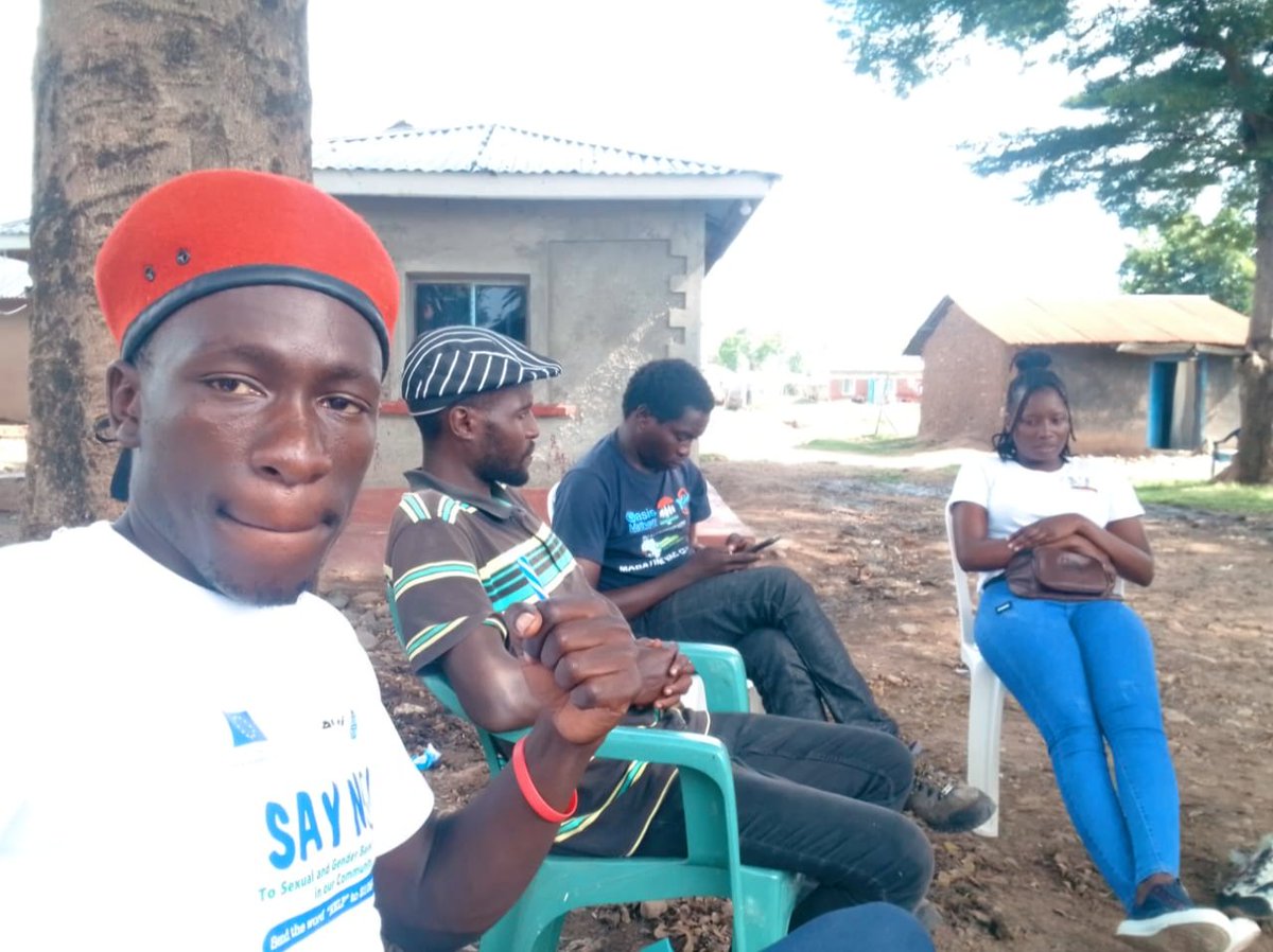 ManyattaBSJC's tweet photo. @PoliticalEducation
#StudyCell....,.....Comparing notes with other Comrades on how we can strengthen the Political Education Study Cells in our communities as we ground the Social Justice Movement Ideology in the grassroots .
#WeAreDetermined.......
@NLinKenya @DefendersKE https://t.co/PgjeRkPziQ
