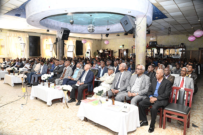 shabait's tweet photo. Ministry of Agriculture Holds Annual Assessment Meeting

The Ministry of Agriculture (MoA) conducted its annual assessment meeting on 25 and 26 January in Asmara, under the theme "Safe and Nutritious Food for Everyone, Everywhere."

According to the report from the Agricultural Extension Department, in 2023, soil and water conservation activities covered a total of 26,000 hectares of land, while approximately 5,600 cubic meters of check-dams were constructed during the same year. The report highlights a 61% increase compared to the previous year, emphasizing the need for even greater efforts to achieve better outcomes.

The report also notes the successful completion of 16 micro-dams in 2023, thanks to the collaborative efforts of agriculture experts, local communities, and members of the defense forces. Additionally, construction is currently underway for 25 more micro-dams, with plans to commence and conclude an additional 17 micro-dams within the year 2024.

Across the six administrative regions, more than 521,000 hectares of land were cultivated with crops during the rainy season, with cereals accounting for 83%, pulses for 13%, and oil crops for 4% of the total. This cultivation represents 92% of the planned agricultural activity.

Regarding fruits and vegetable production, the report indicates a harvest of about 178,000 tons of various vegetables from approximately 13,000 hectares, with over 5,000 hectares dedicated to fruit cultivation, yielding around 76,000 tons.

Notable trends in this sub-sector include the involvement of approximately 920 farmers, majority of who are new, in sweet potato cultivation and a total of 23,000 date palm trees. Additionally, significant achievements were recorded in the livestock sub-sector and beekeeping, with over 1 million livestock receiving vaccinations.

The report presented by the National Agricultural Research Institute (NARI) highlights key accomplishments, such as the multiplication of improved bread and pasta wheat varieties, pioneering in-country development of hybrid maize, the commencement of cassava production, effective research on nutritious foods, tissue-culture-based production of improved plant varieties, breeding of more productive dairy cattle, enhancement of forage-based dairy production systems, and the identification of meritorious livestock breeds.

Furthermore, intensive surveillance activities covered a total of 1.8 million hectares of land, mainly in the Northern Red Sea Region, focusing on desert locust control. This effort successfully contained desert locust infestations in over 31,000 hectares of land. Tree locust infestations on 38,000 hectares in the western lowlands were also controlled, following surveillance on approximately 150,000 hectares. In 2023, the Ministry, in collaboration with relevant bodies, managed to control outbreaks of the African Armyworm on 430 hectares in the Central, Southern, and Anseba Regions.

The Regulatory Services Department (RSD) reported that regular inspections were conducted at meat and milk production and processing facilities, as well as slaughterhouses.

The department, in collaboration with relevant bodies, published and distributed an updated version of the seed policy and a new policy on organic fertilizer in the previous year, along with other policy manuals and guidelines.

A significant achievement of the National Animal and Plant Health Laboratory in 2023 was the production of standard and internationally recognized PPR and NCD livestock vaccines.

In his closing remarks, Mr. Arefaine Berhe, the Minister of Agriculture, announced the official launch of the new 2024-2028 strategic plan of the Ministry, aligned with the roadmap of "Safe and Nutritious Food for Everyone, Everywhere." Minister Arefaine emphasized that this roadmap's main focus is to enable every Eritrean household to produce safe and nutritious food or purchase it at a fair price.

He stressed that achieving this goal relies on the active participation of small and medium commercial farmers, the implementation of the Minimum Integrated Household Agricultural Package, and the involvement of all farmers in crop and livestock production.

Minister Arefaine concluded by highlighting the importance of empowering experts working at the village and administrative area levels to realize the goal.