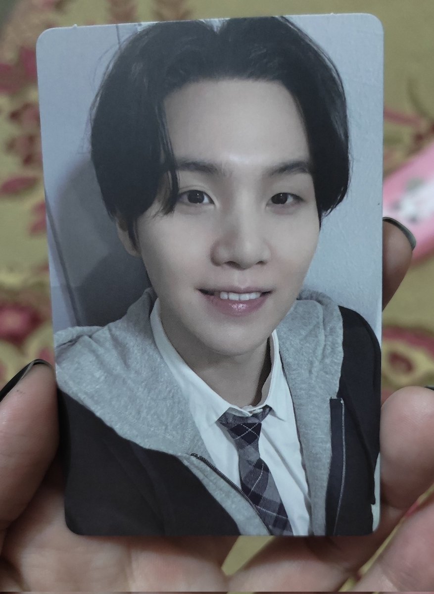 housetourbts's tweet photo. feedback super positivo pra @jimistickers que me vendeu esse yoongi tão querido 🥹 sem dúvidas a caixa mais linda que já recebi! Muito obrigada 💘 https://t.co/TfLby5jnaE