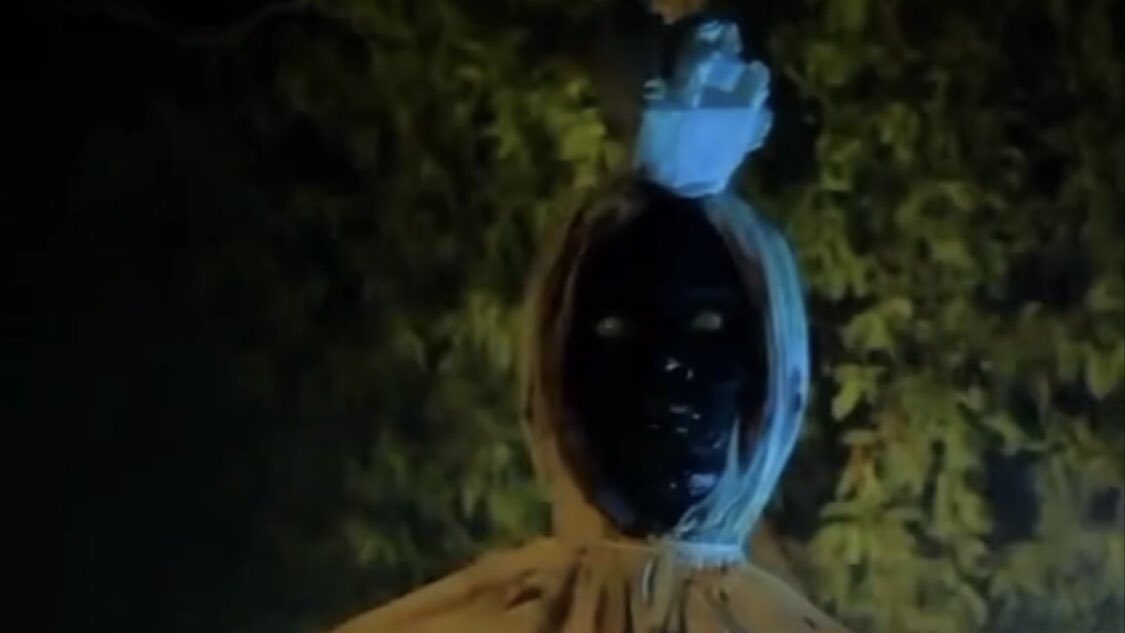 mrcreepyposta's tweet photo. SPITTING POCONG - Spine-Chilling Tale
Based on true events
Part 1

Dah bagitahu dah kan, jangan berpecah kalau balik malam-malam lepas kelas agama. Tapi mu degil. Mu nak juga ikut shortcut tepi kubur tu... https://t.co/X4MNXmUogm