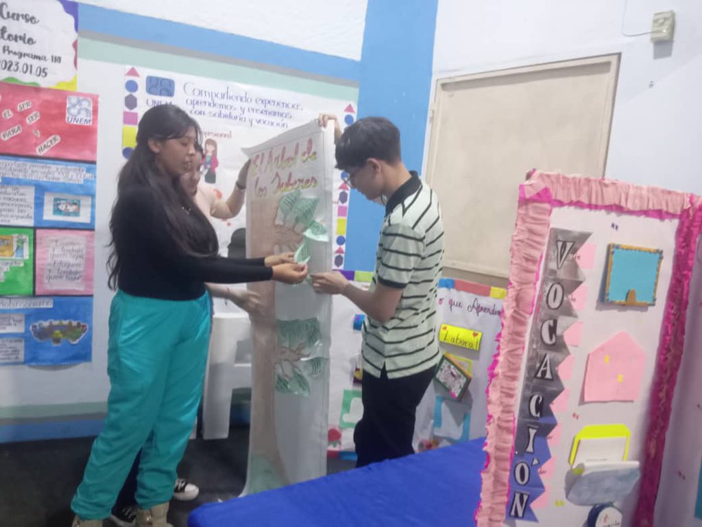 SomosUnem's tweet image. #Entérate 📣||La #UTGUTrujillo desarrolló con éxito el cierre del curso introductorio Cohorte 2023, una jornada cargada de conocimientos y experiencias, enfocados en el descubrir vocacional de los bachilleres que ingresan a nuestra casa de estudios a través de la #OPSU.