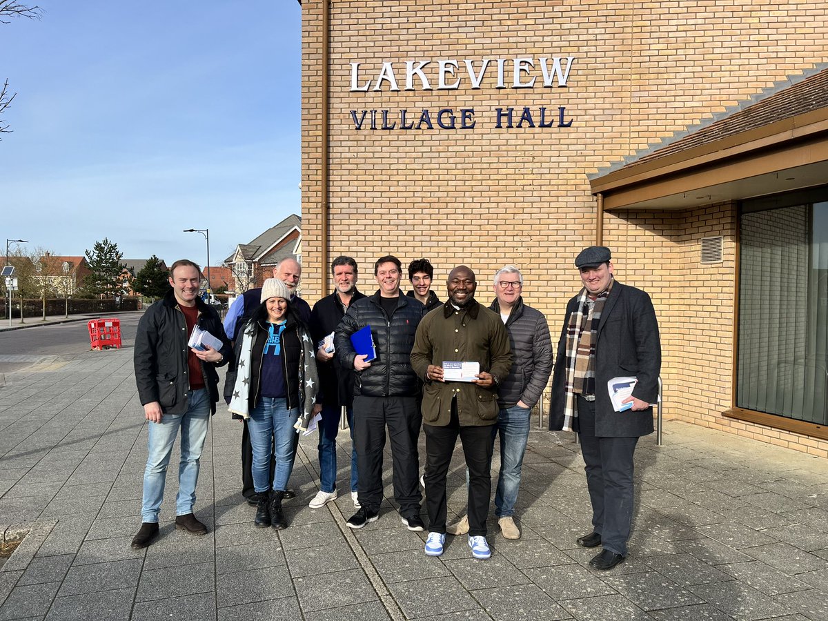Out in Wixams today with our @Conservatives Borough Councillors and Mayor. Thanks to everyone who took the time to talk with us and fill in our survey. @BedfordTories @Tom4Change @GSCoombes @Fest4BedsPCC @JGJamieson #ToryDoorStep #CampaigningAllYearRound