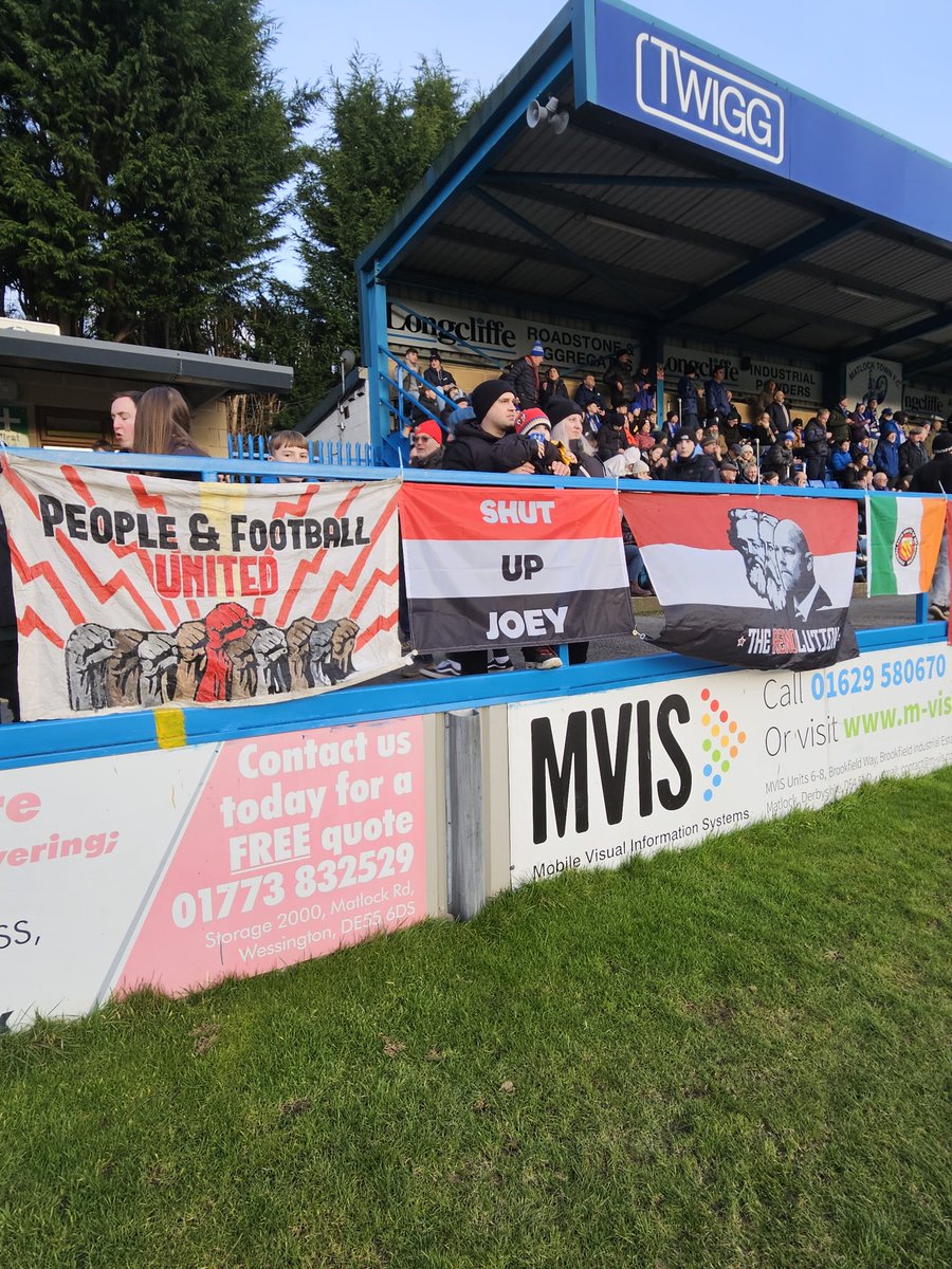 Zutroy85's tweet image. FC United flags at Matlock Town today

@FCUnitedMcr #FCUM