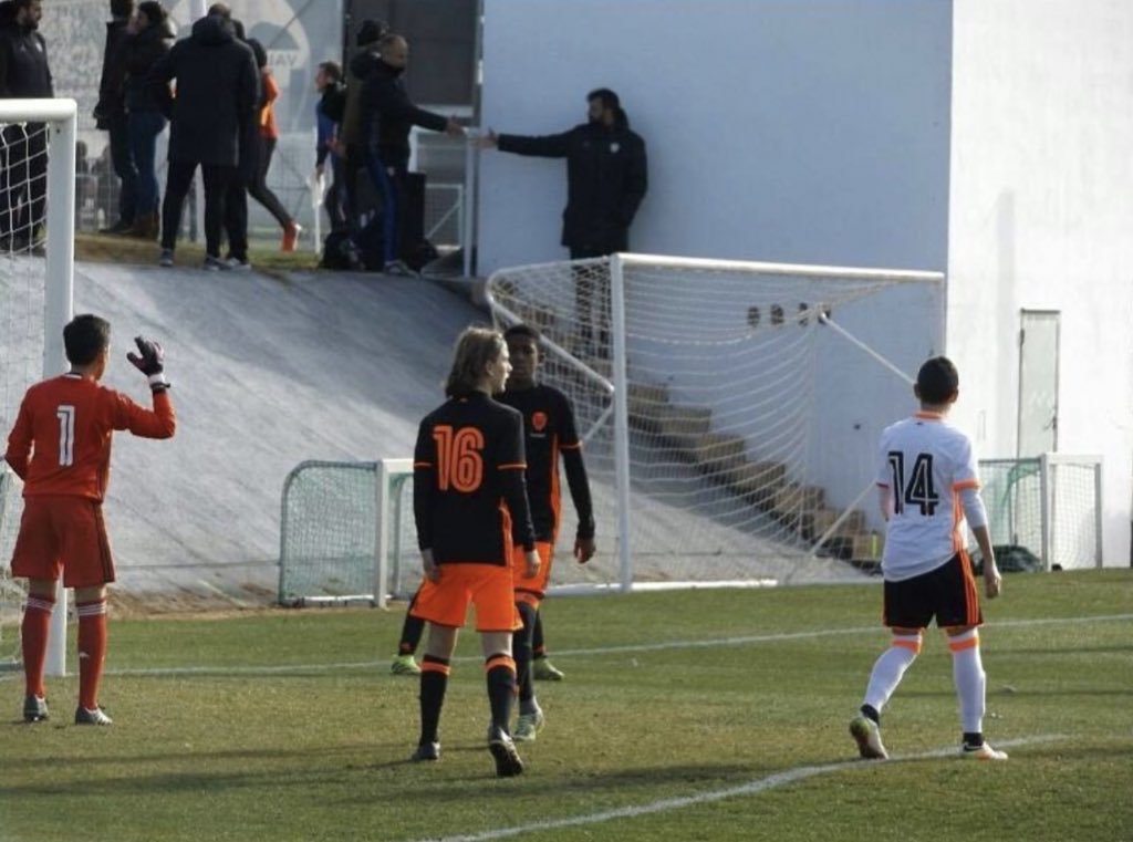 ivaanherraiz's tweet photo. De aquel partido, 6 jugadores continúan en el @valenciacf a día de hoy 

🦇 Jesús Vázquez, Cristhian Mosquera, Hugo González, Rubén Iranzo, Martín Tejón y David Vassilev ‘Vassi’ https://t.co/9ccnMRAAw8