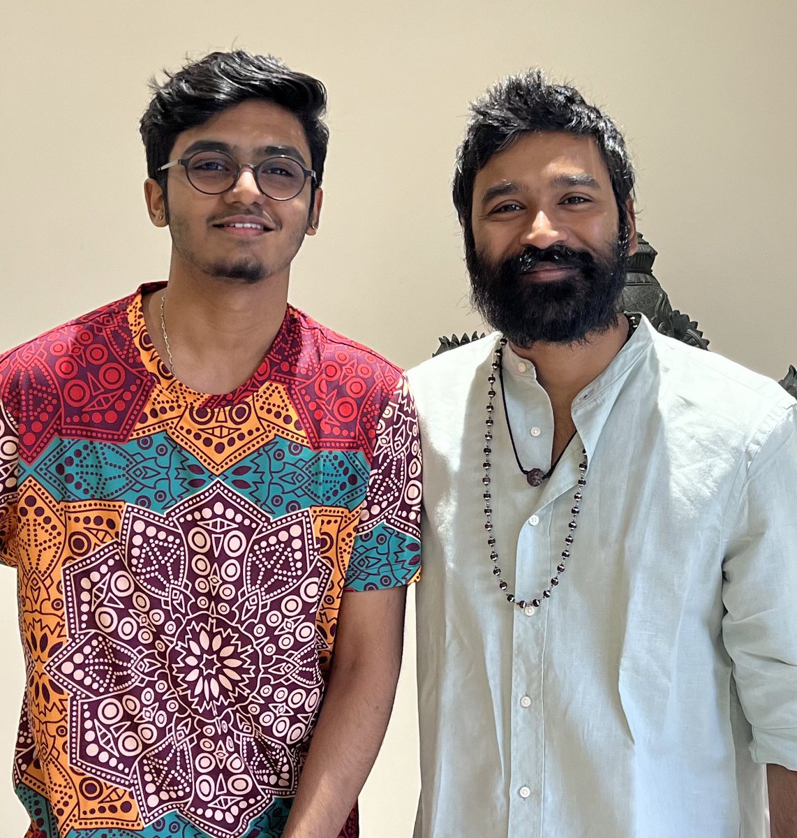 Thalaivan @dhanushkraja With Young Music Composer @SaiAbhyankkar 🤩

#CaptainMiller | #D50 | #D51 #DNSTheMovie