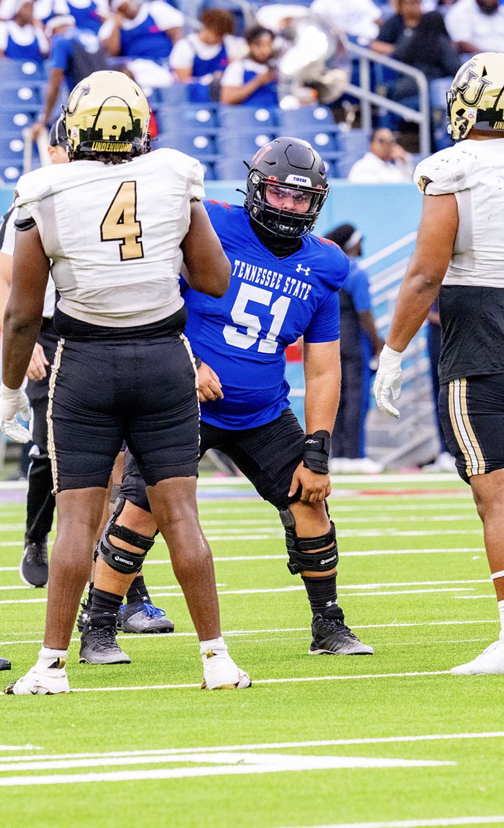 Don’t let anyone EVER tell you what you can or can’t do…chase your dreams. 💙 Break the narrative…don’t listen to the outside noise, only you know you! 🤝🏽📈