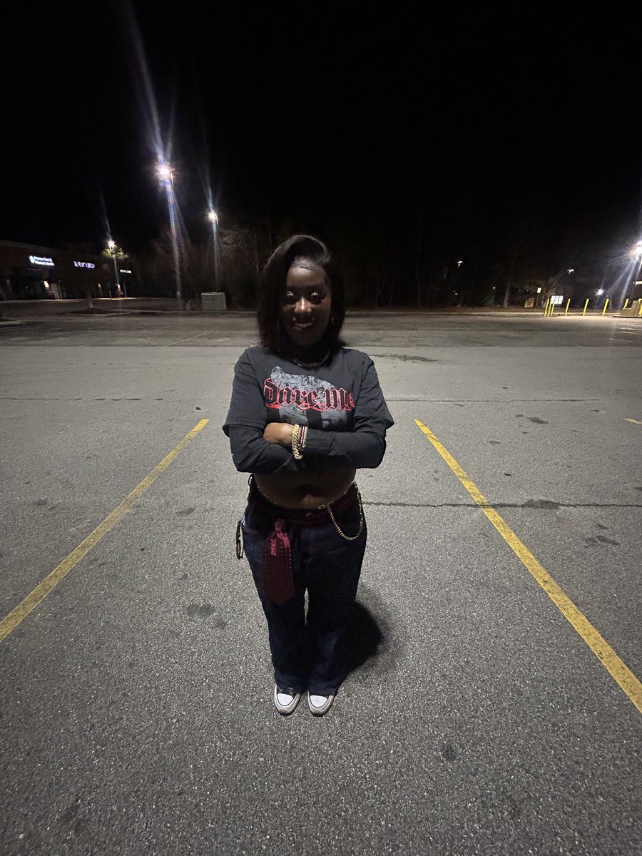 __starlette's tweet photo. Stayin dangerous💋
'Cause ain't no point in playing defense🏀 https://t.co/55QgYuxxjj