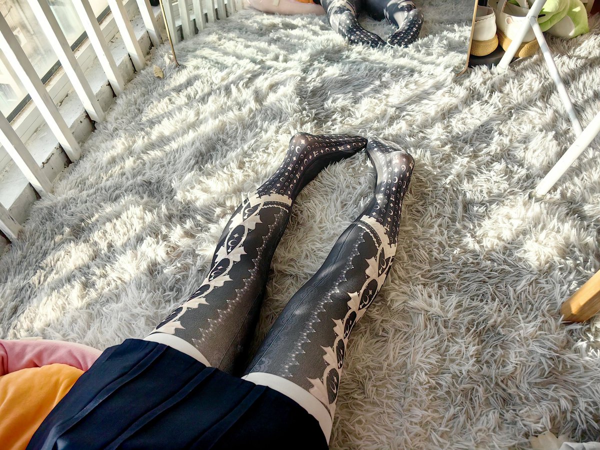 lo888666's tweet photo. lo袜图集更新 黑色lo袜 图集已经更新���微密圈，进置顶微密圈获取无水印图集，永久更新 #lo袜 #丝袜 #足控 #足交榨精 https://t.co/WGp7K53pT2