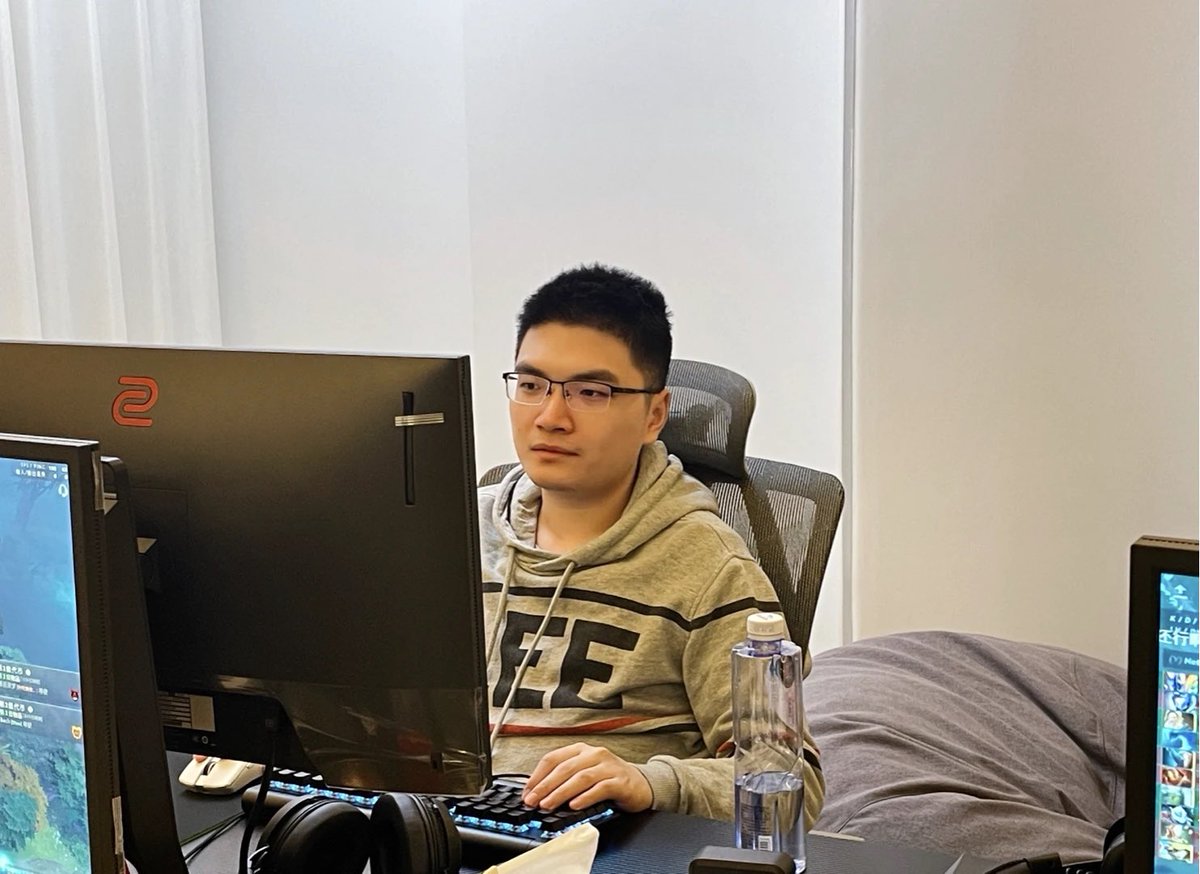 AzureRayDota tweet picture