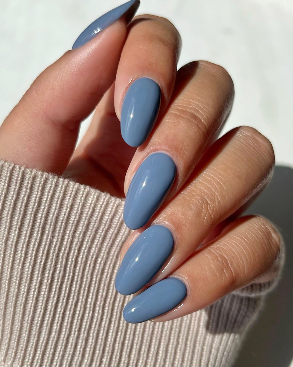 holotaco's tweet photo. Who's always cold? ๐ฅถ๐ค Match your nails to a cold body temp aesthetic with Cold Slate, a steel-blue grey opaque crรจme polish ๐ง๐
๐ธ:
1๏ธโฃ- aanchysnails
2๏ธโฃ- your.girl.vee
3๏ธโฃ- yyulia_m
4๏ธโฃ- dangerouslypolished
#holotaco #coldslate ๐ฟ๐ฎ https://t.co/kEiq6hHF07
