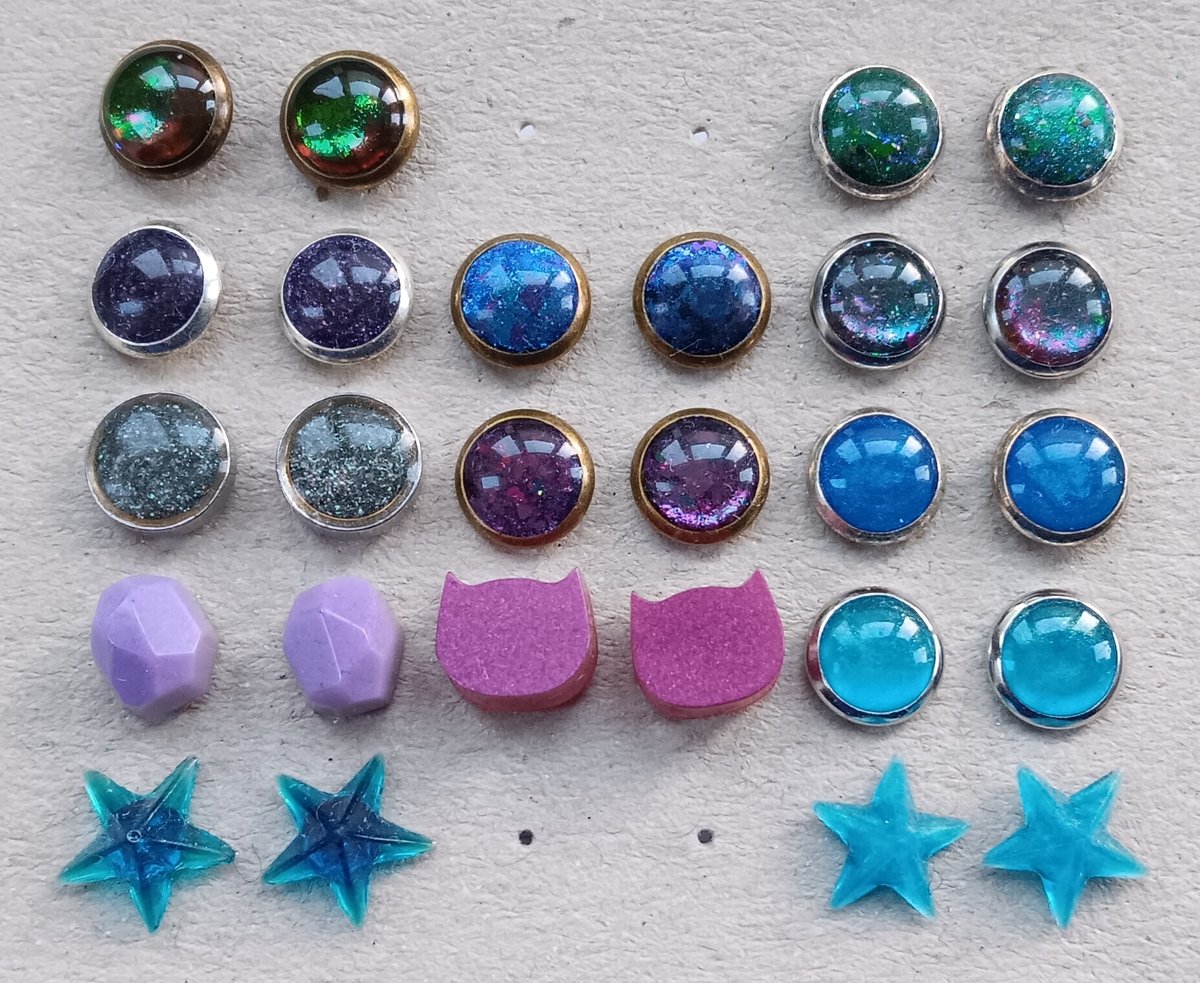NorikoCosplay's tweet photo. Stecker 
Bild 1 Durchmesser ca. 14mm
Bild 2 ca. 12mm
Bild 3 ca.10mm
Bild 4 ca. 8mm

Auch hier gerne RT💕
Würde mir echt helfen🙏 https://t.co/vtEmnJ5lnz