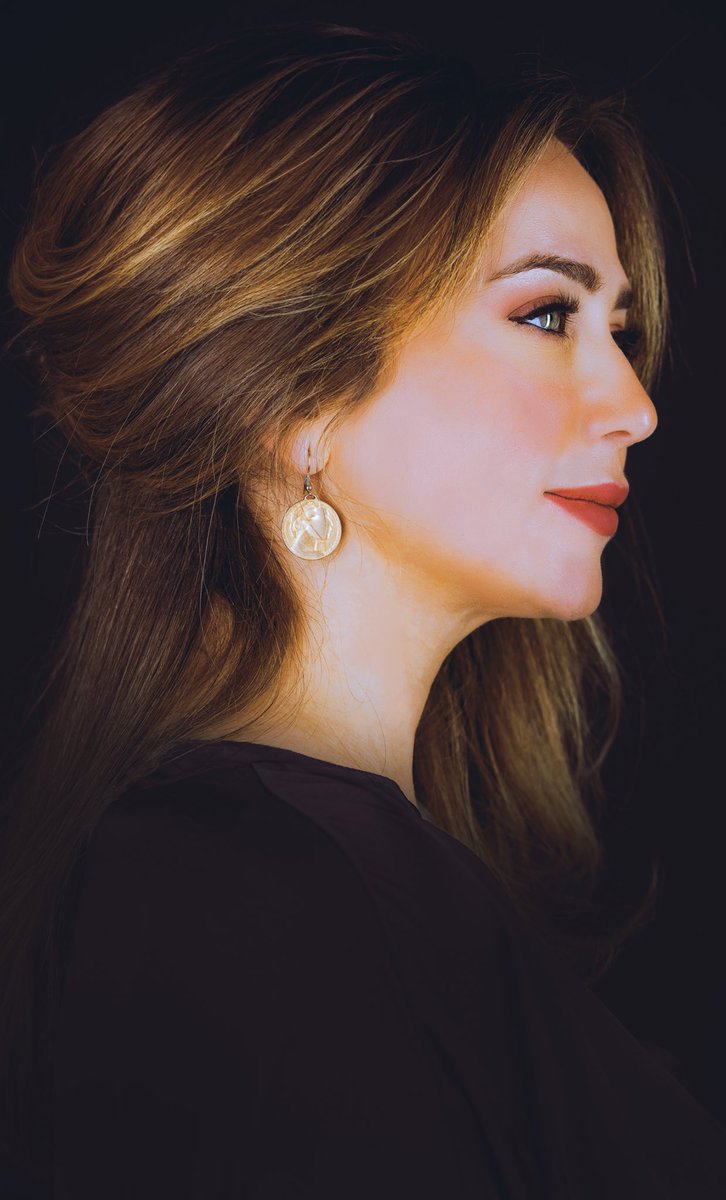 طويلٌ كالمَدَى نَفَسي.. 
My breath echoes the vastness of the universe..