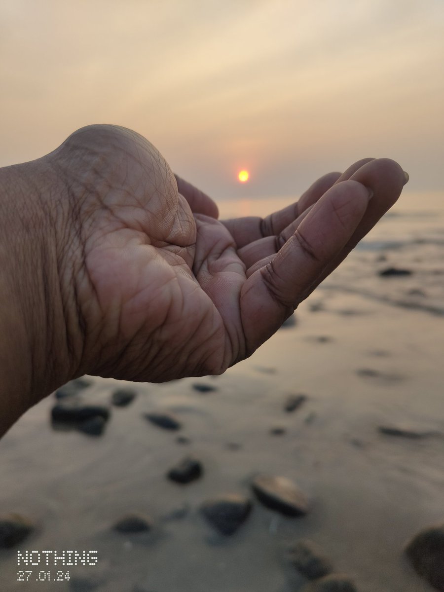 ShantannuRC's tweet photo. Suraj ko mai ... https://t.co/ircSgzNhgx