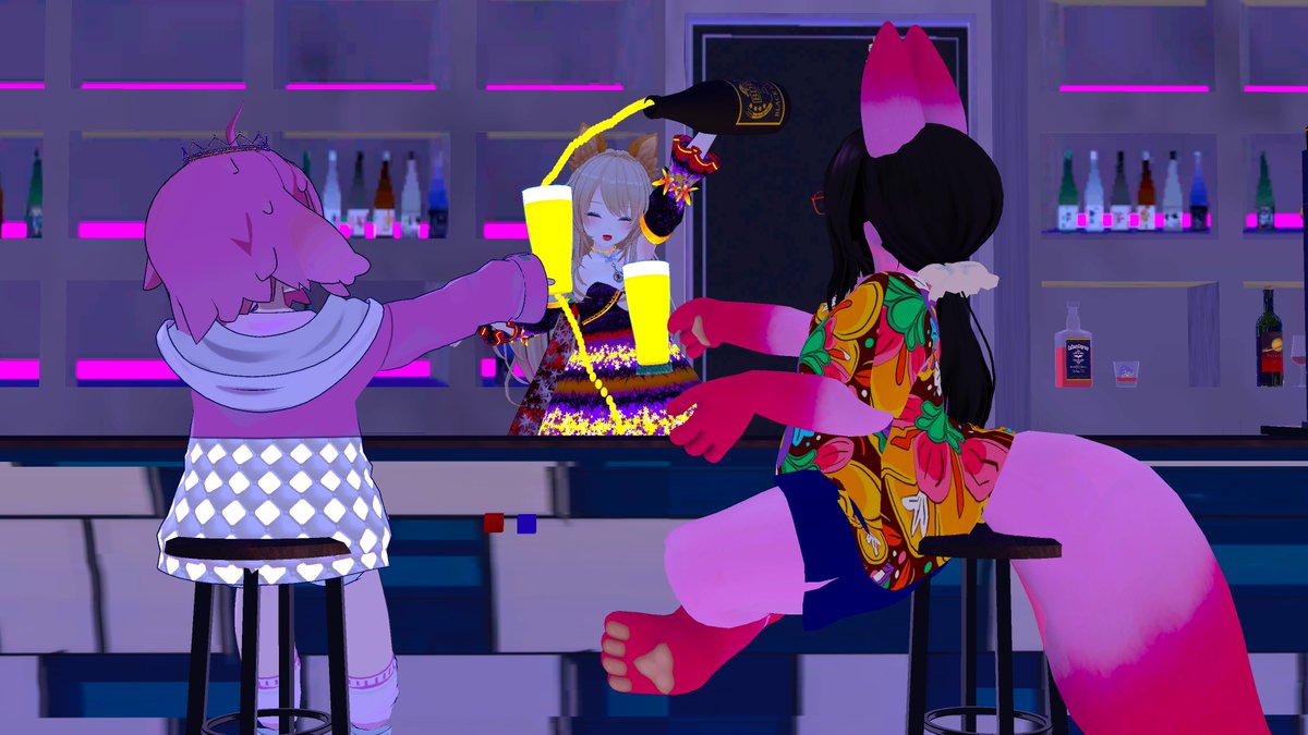 yarrepann's tweet image. #GRAYZONE 
GRAYZONEに葵さんをお目当てに、さおりさん、菊花さんとで行ってきた、ノリノリのユーロビートで、まさに秋名の峠を攻めているようだね、その他のDJさんも70年代の曲集、和楽器DJ、ドラムと琴と三味線の組み合わせがめっちゃカッコイイ！ゆうきちさんもお久しぶり～