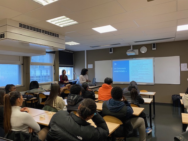 Lycée Jean Lurçat - Paris tweet media