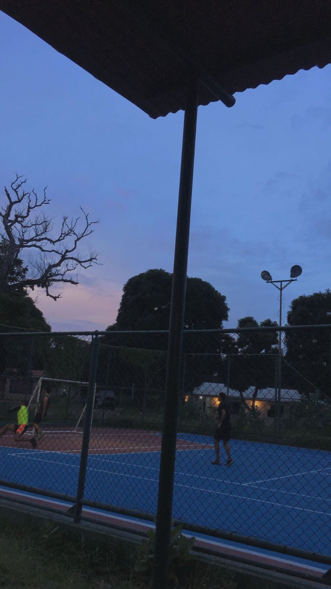 renzitobb tweet media