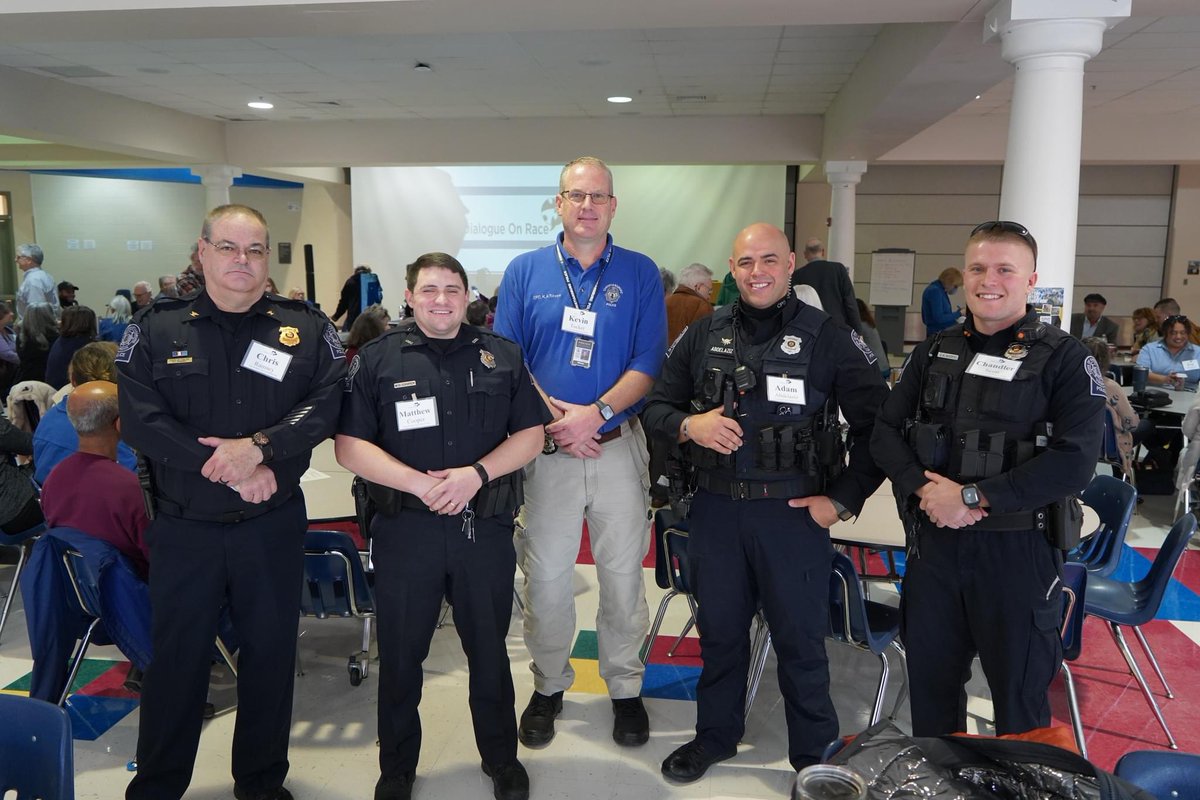 Today the Christiansburg Police Department took part in the Dialogue on Race: Annual Summit. The event began with Coffee with Cops where law enforcement from across the community joined in meaningful discussions with attendees. 
#dialogueontace #police #coffeewithacop #cpd