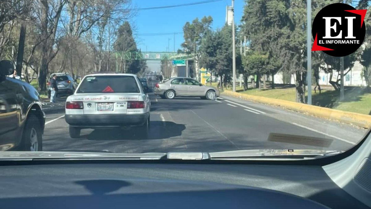 ElInformanteMX's tweet photo. 🚧🚨 ACCIDENTE EN TOLUCA 

⚠️Maneje con Precaución⚠️ 
Esta mañana se registró un accidente sobre Paseo Tollocan en #Toluca, #Edoméx, con dirección a la capital mexiquense, a una altura de #Crisa.

🚨️Tráfico Lento https://t.co/kb7PUiBcVU