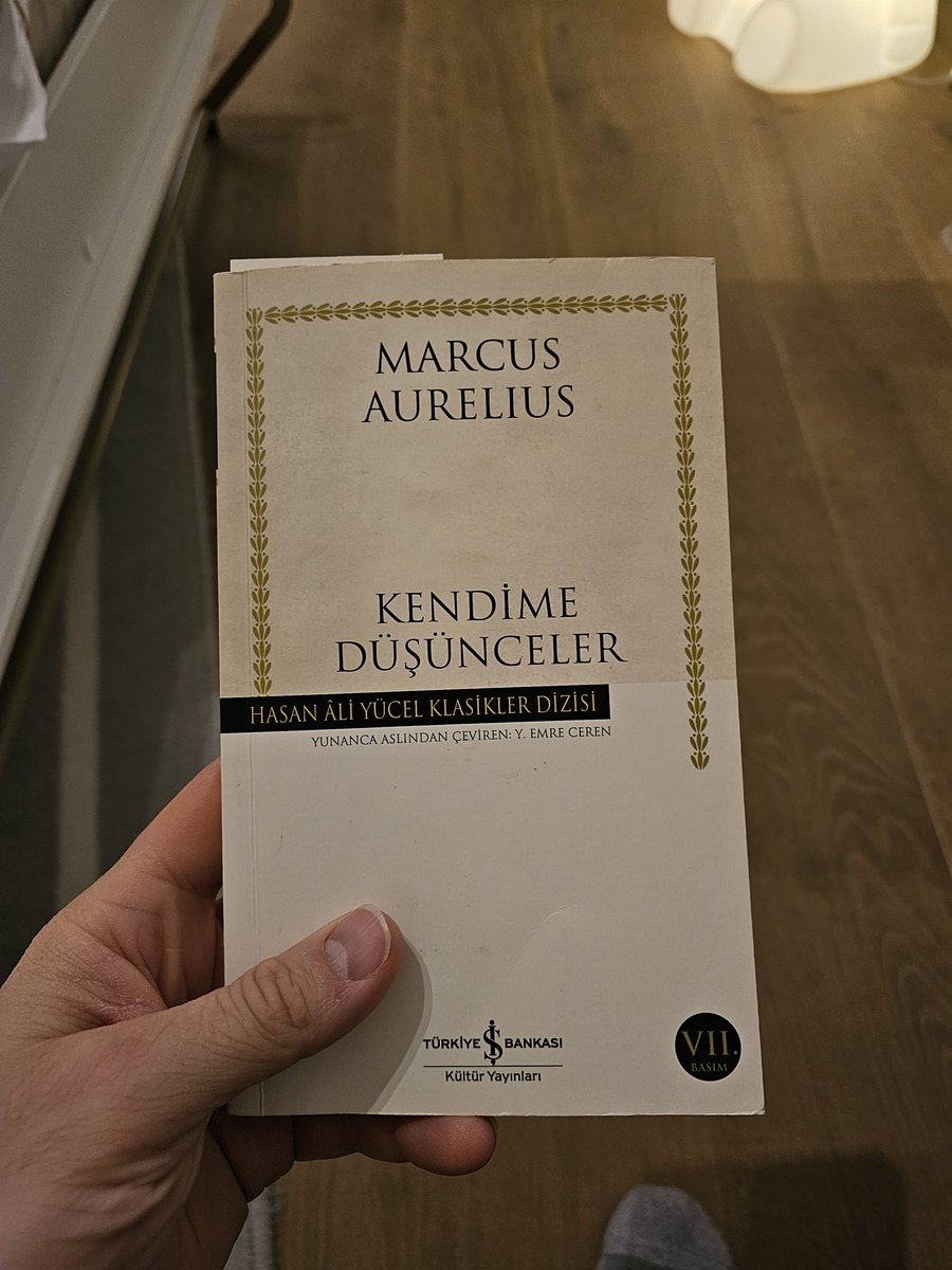 sinanguler's tweet photo. Tarihim ilk kişisel gelişim kitaplarından niri olabilir Kendime Düşünceler yani Meditations. Bu kitabı üstün körü bir kaç kez okudum, ve şimdi farkına vardım ki, 12 bölümden oluşuyor. Her ay bir bölüm okumak, ve detaylara inmek ilginç bir süreç olur gibi geldi. https://t.co/psjnXhumXo