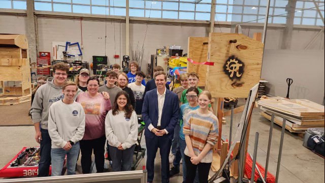 PiBoticsFRC3814's tweet photo. We are so happy to have had Kentucky's Governor here yesterday to see Ignite. The whole team did a great job of showing what the team has to offer. Andy checked out our robot and even drove it! "It's just like 2k" -Andy Beshear @Boone_County @IgniteAtRIC @FIRSTweets @FRCTeams https://t.co/lUD5Ksh1fb